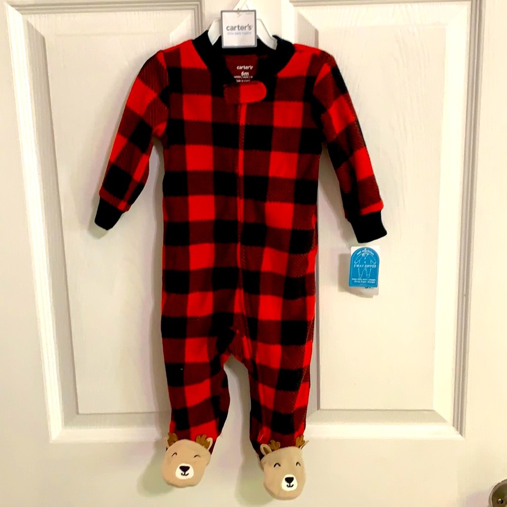 NWT Fleece Buffalo Plaid Sleep and Play Set featuring Reindeer Footies 6-Month